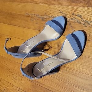Lulu's Taylor suede heel